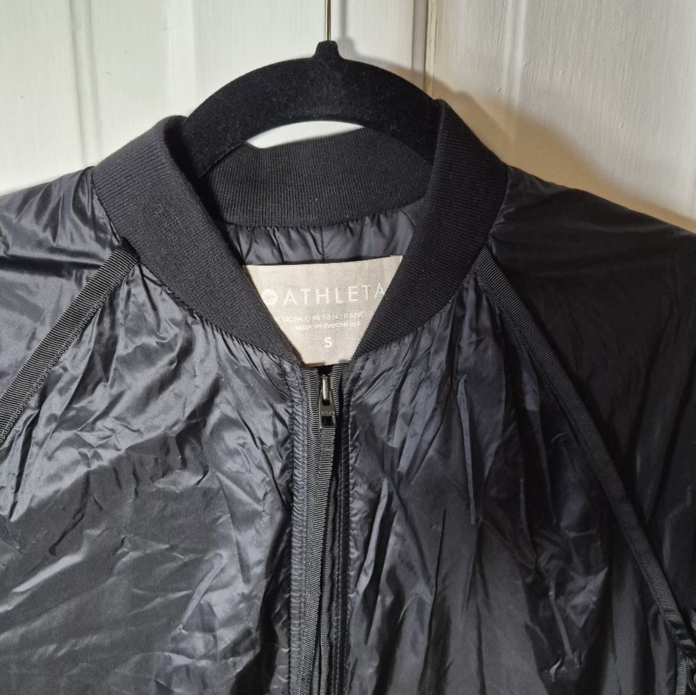 Athleta Summit Primaloft Jacket Small - image 4